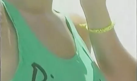 ויברטור גרם לאורגזמות סרטי סקס חינם למבוגרים שקשורות לבנות.