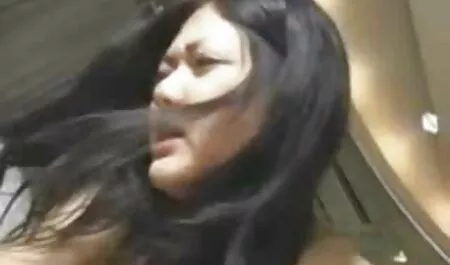 החבר לשעבר בילה יום קשה מאוד עובד, ועכשיו סרטי סקס חינם בגידות היא צריכה להירגע