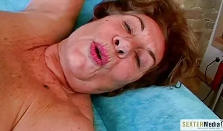 כדי להרגיע ארוס סרטי סקס חינם את הכלה בחתונה הכלה הציגה קציצה