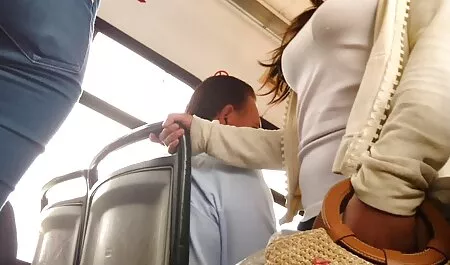 האיש הצעיר סרטי סקס לצפיה חינם ממוסגר התחת שלה מחכה לה להיות בכל מקום