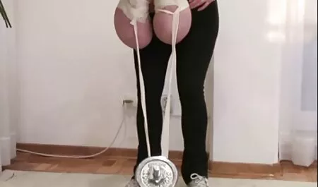 Med Intervie עם בלונדינית עם ציצים טבעיים סרטים של סקס חינם