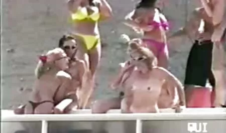 שתי נשים שמנות מצאו זין מגומי סרטי פורנו לצפייה ישירה בחינם והתחילו ליהנות