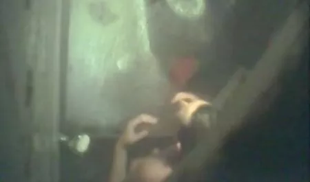 אחות ישנה סרטי אורגיות חינם מזדיינת.