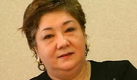 בחורה עסוקה מתחבאת ' במצלמת המקלחת סרטים לצפייה ישירה בחינם סקס בקולג.